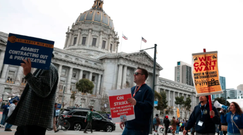 Bagaimana seharusnya departemen SDM menangani politik di tempat kerja?